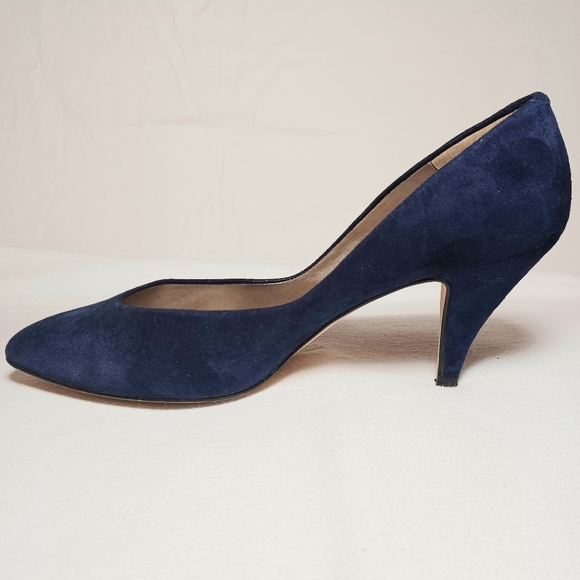 Bandolino 80's 7.5W Dark Blue Suede Heels - Picture 2 of 10